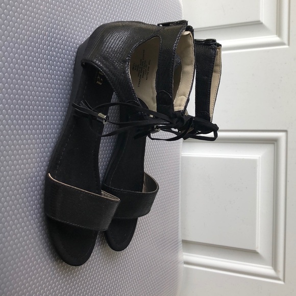 A.N.A black womens casual sandals size 7 1/2 - Picture 4 of 4